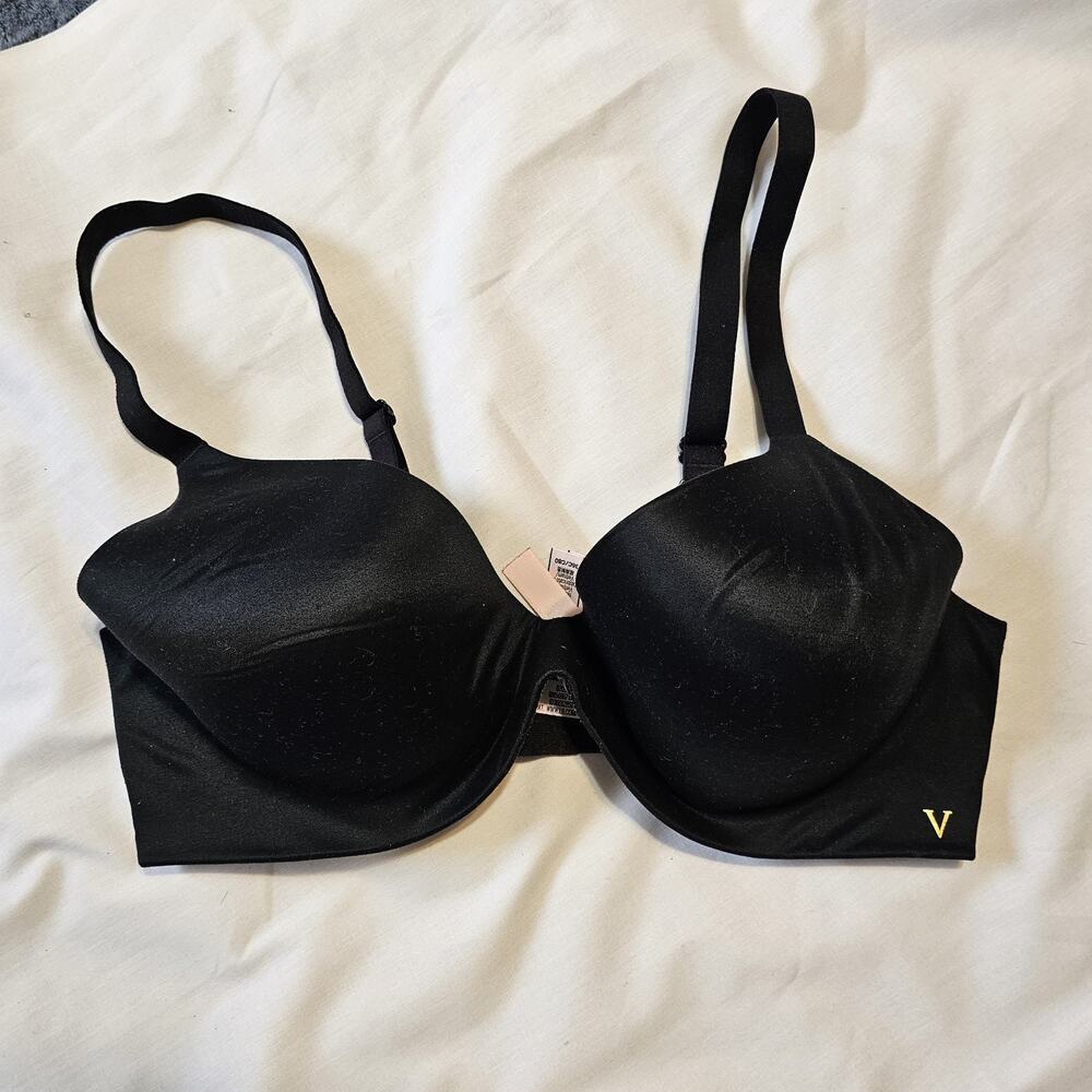 Victoria’s Secret Lined Semi Demi Black Bra 36C Minimalist Classic Casual